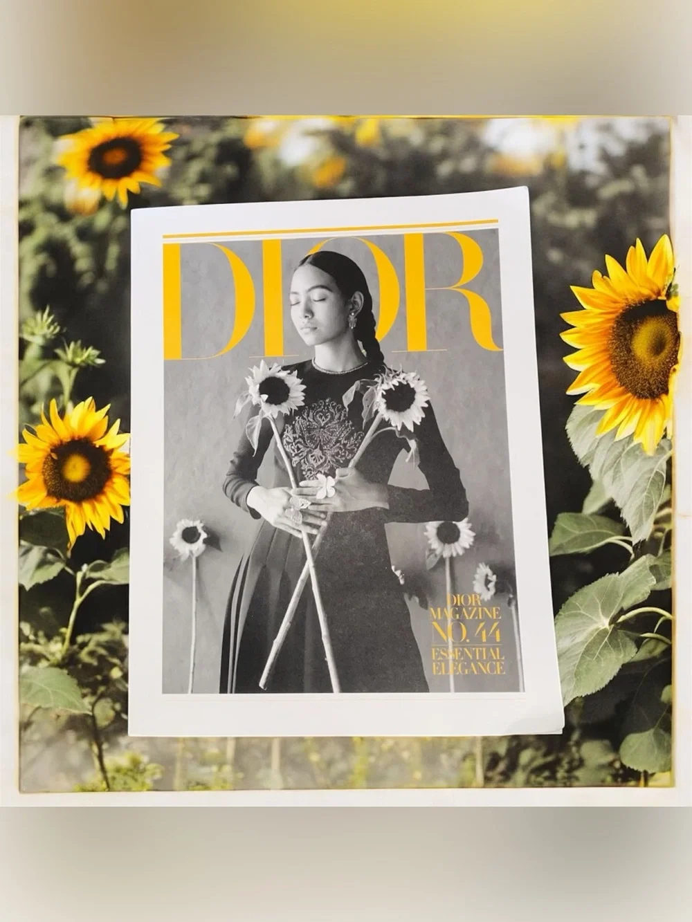 Authentic Dior Magazine No. 44 Essential Elegance Sunflower Edition – New